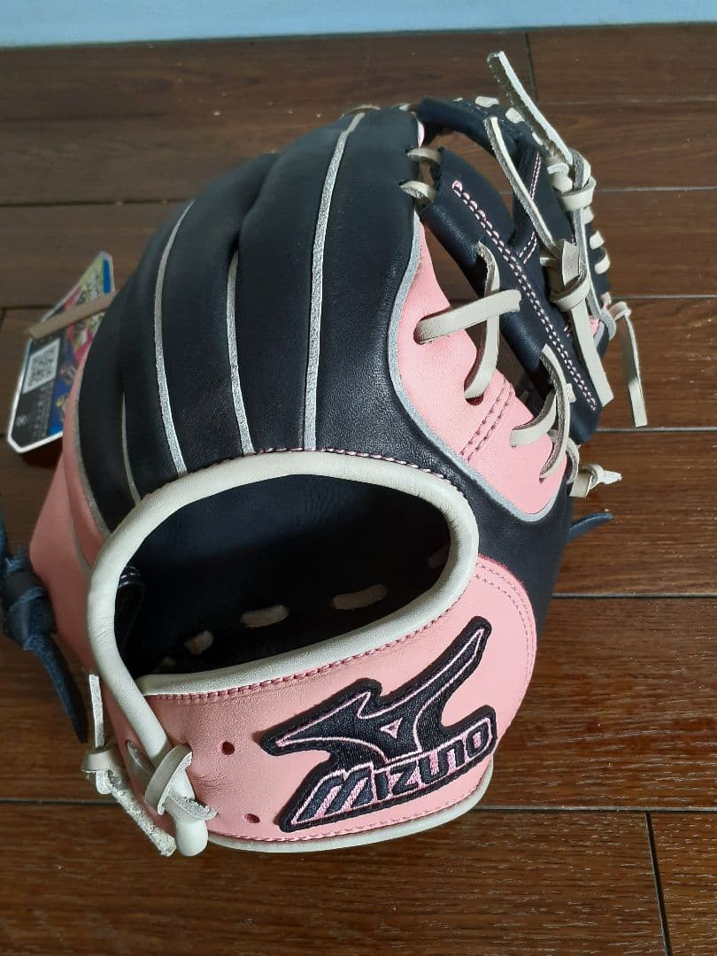 Mizuno軟式用グローブ ブラック/ピンクオールラウンド用