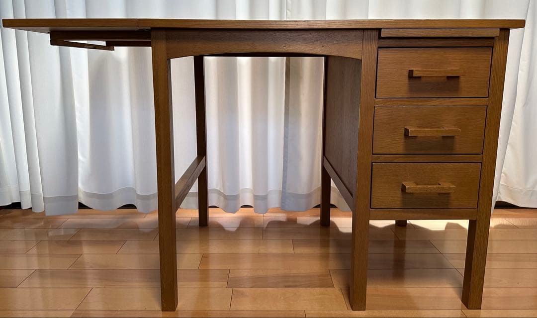 尼赤ずきん　unico noteデスク