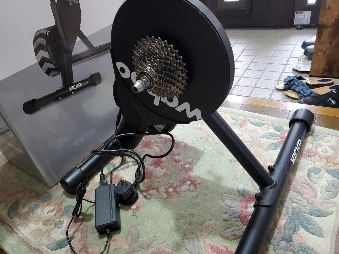 Wahoo KICKRCORE スマートローラー台 キッカーコア スプロケ付
