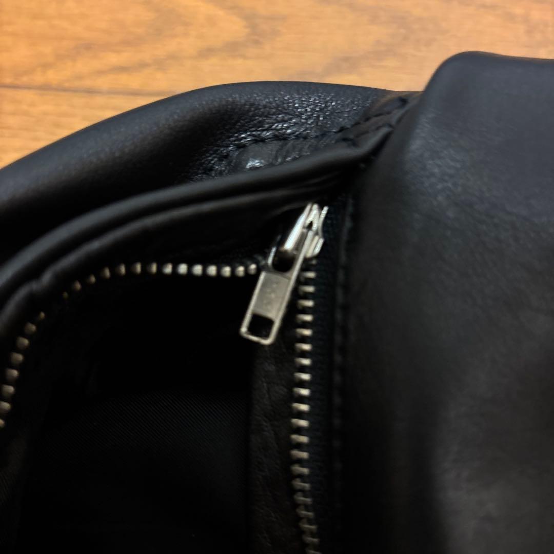 牛革・レザーパンツ（本革）