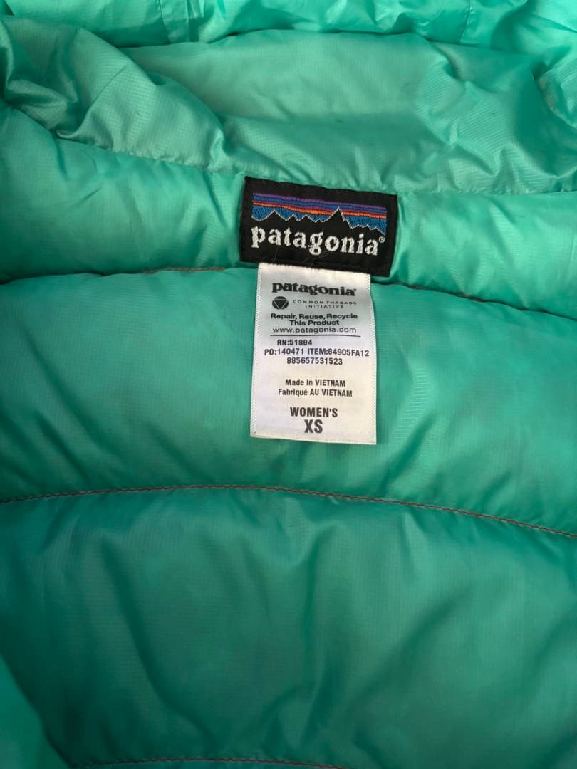 patagonia ハイロフトダウン　XSサイズ　中古美品