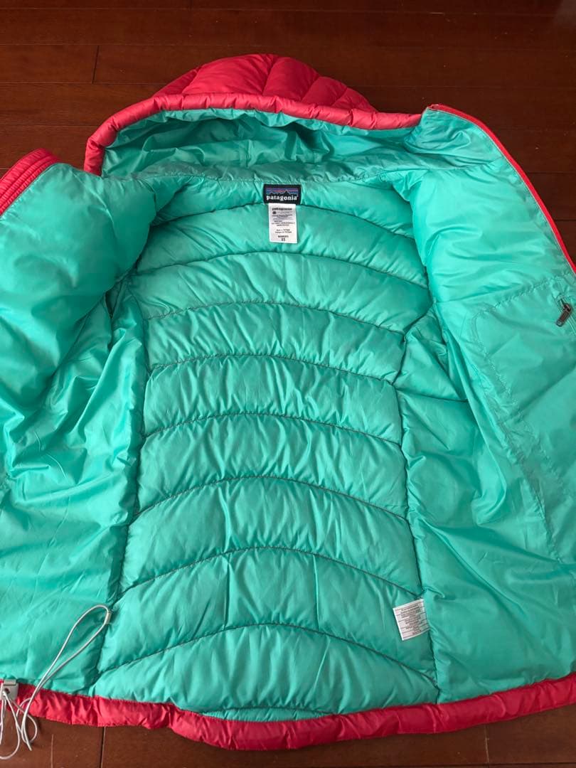 patagonia ハイロフトダウン　XSサイズ　中古美品