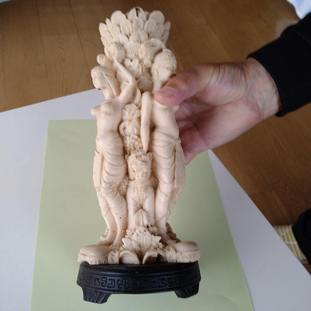 930 芸術、置物品