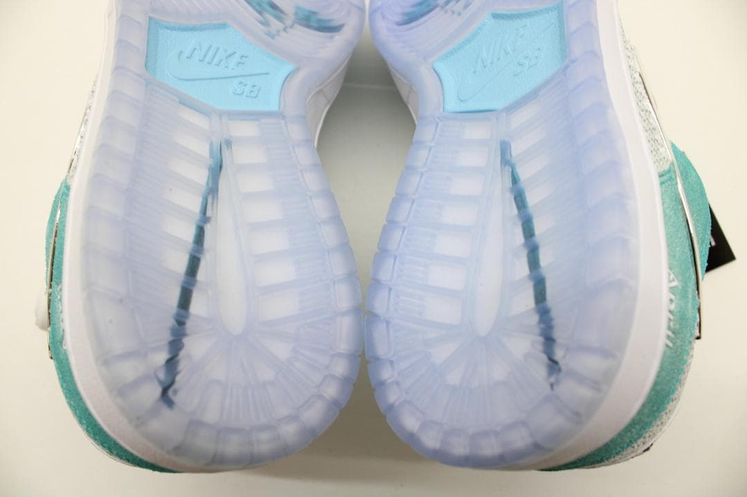 ナイキ SB ダンク ロー プロ QS 77-JY2505-89