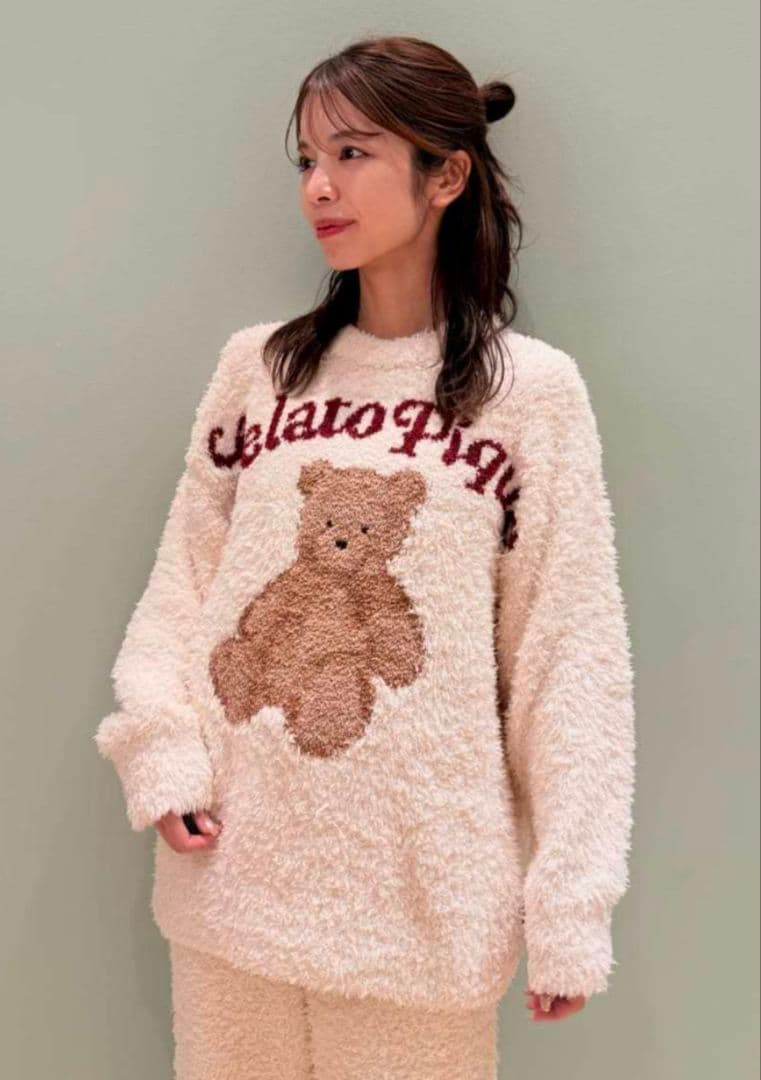 完売　ジェラートスノーベアジャガードプルオーバー＆ロングパンツ HOLIDAY