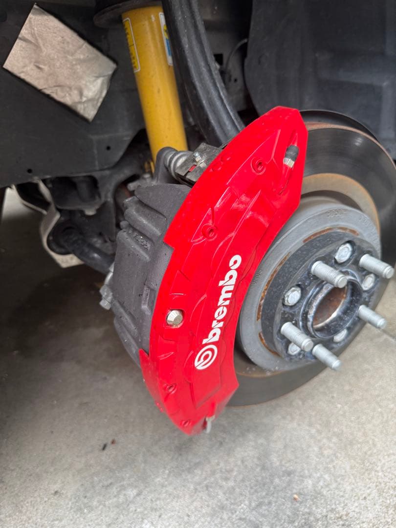 ダッジ　チャレンジャー　キャリパーカバー