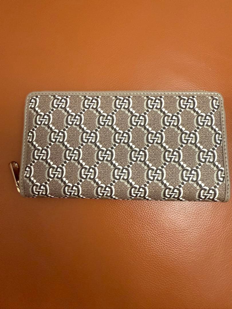 GUCCI ジップアラウンドウォレット