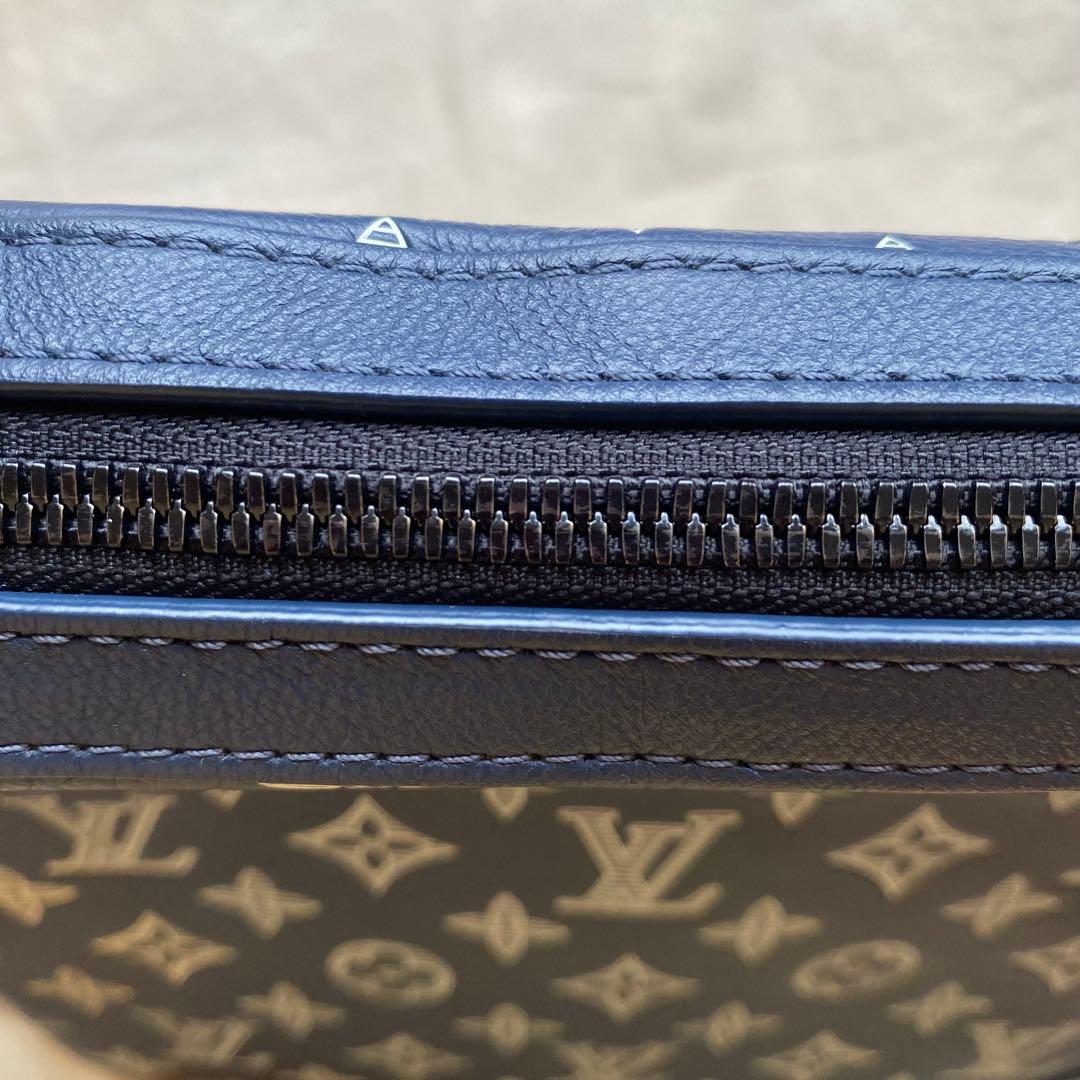 ルイヴィトン　VUITTON トリオメッセンジャー ショルダーバッグ　ヴィトン