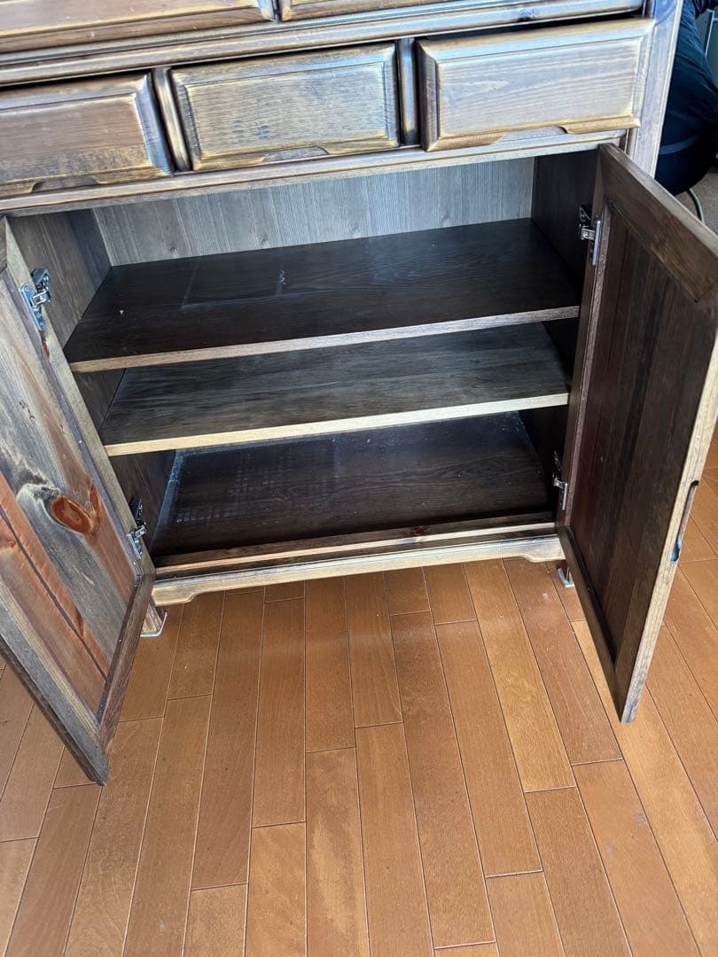 ☆アンティーク木目調 ガラス扉付きキャビネット