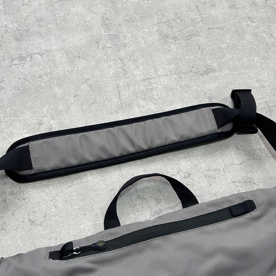 バッグ Patagonia Half Mass messenger bag gray