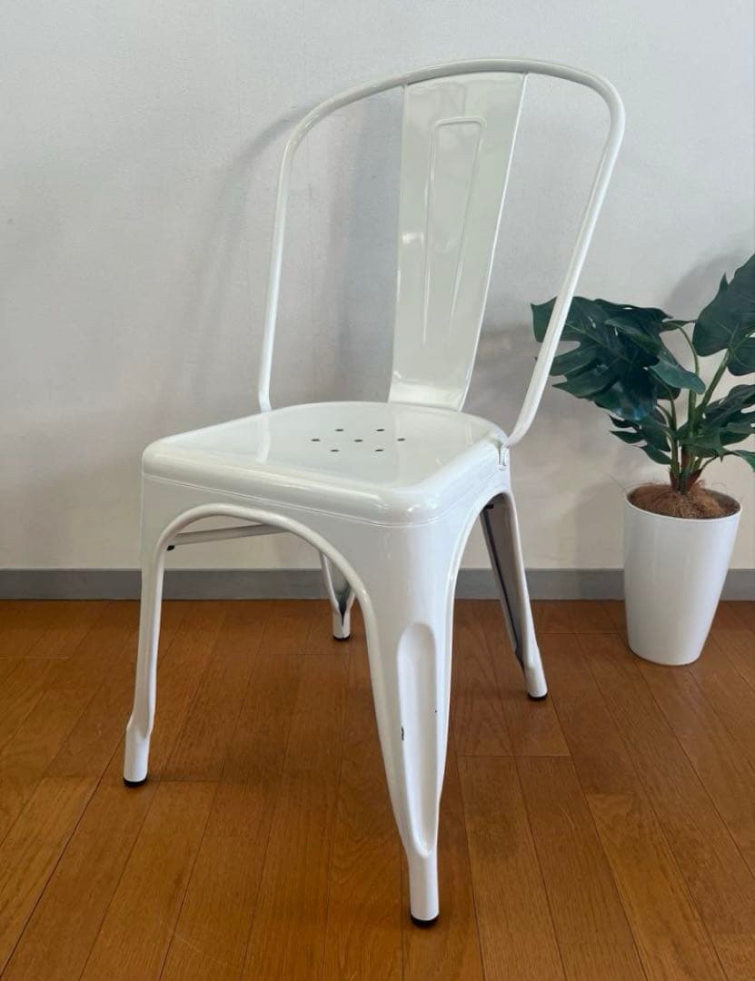 Aチェア　③ リプロダクト インダストリアル　フランス　名作　カフェ　モダン　白