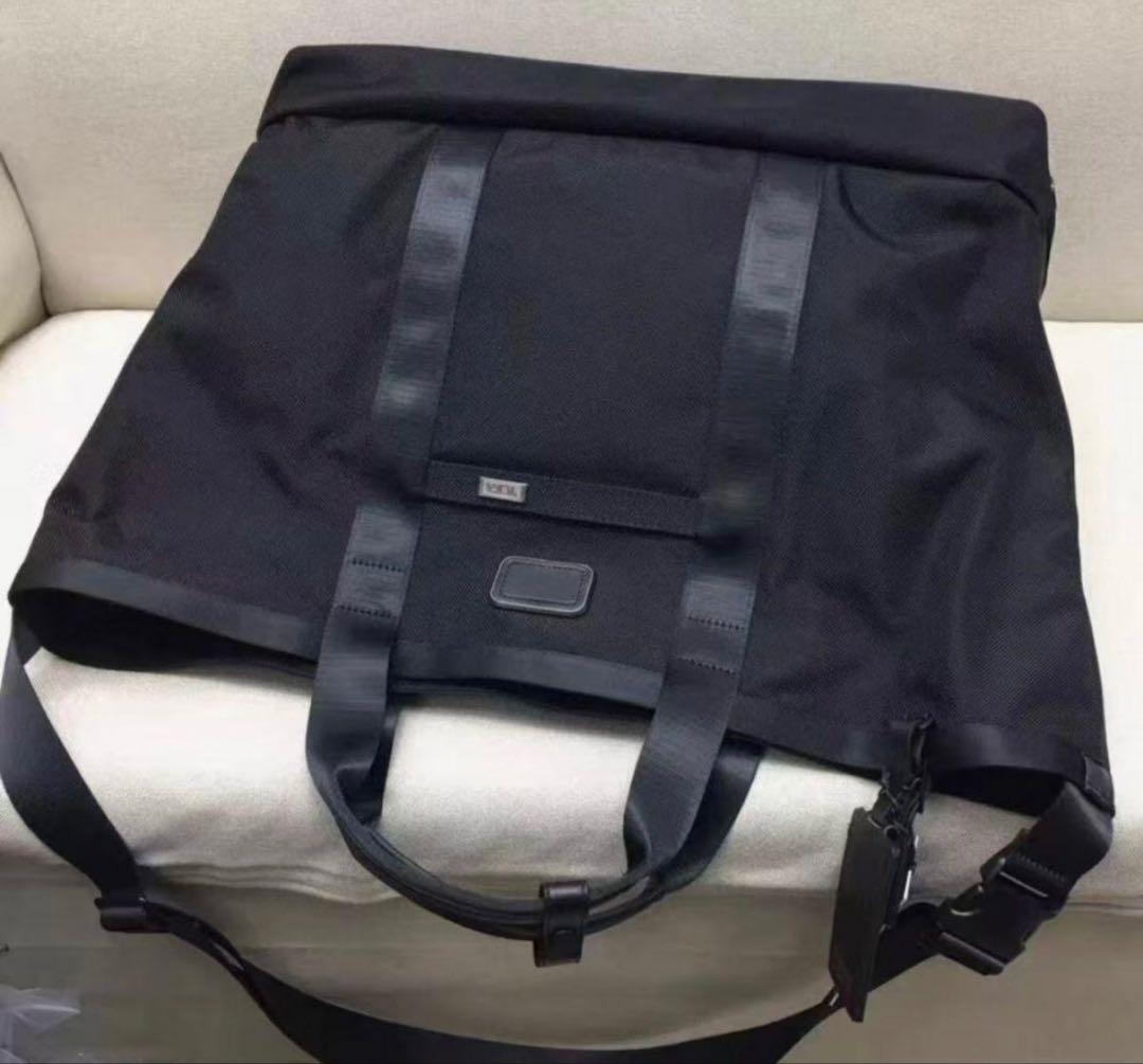 TUMI ALPHAアルファ キャリーオールトート ブラック　未使用に近い