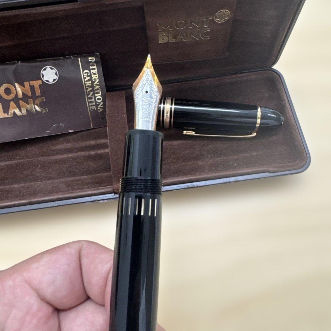Montblanc 万年筆 黒色　モンブラン　14C 585