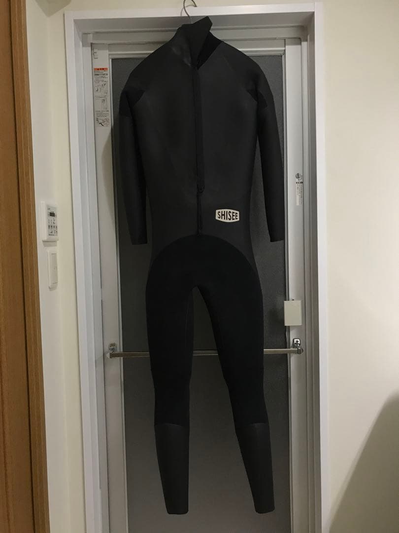 国産高品質　SHISEE セミドライ　ウェットスーツ