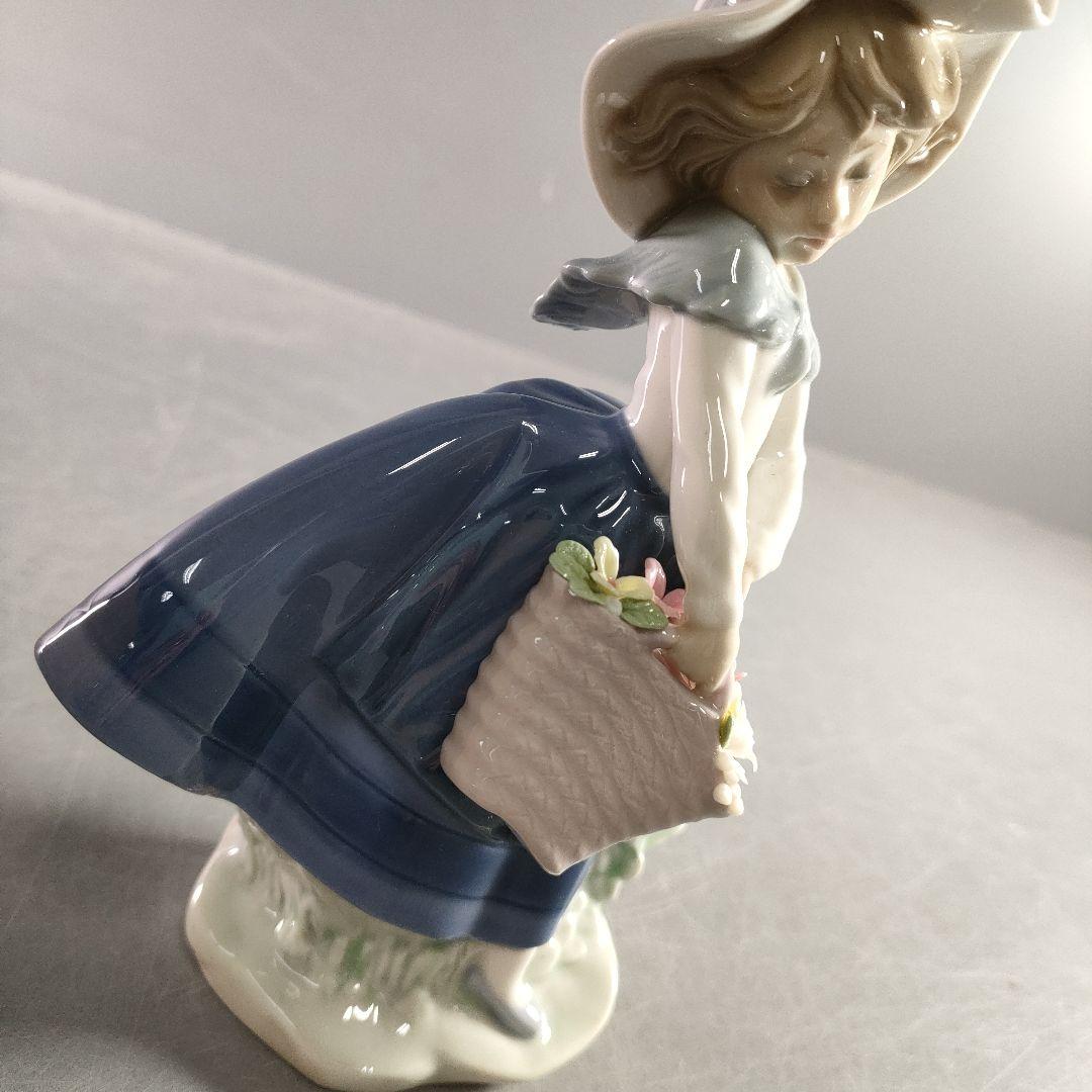 510-3/リアドロ/女のコ/お花/陶器/バスケット/フィギュリン