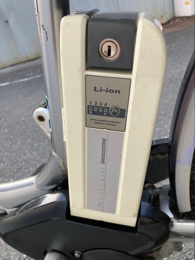 1781業界最長12ヶ月保証付！送料無料エリア多数！安全整備済み！電動自転車
