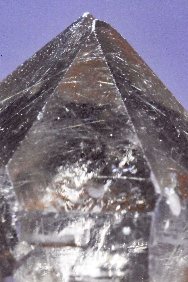 ザギ・マウンテン産 角閃石？入りツインスモーキークォーツ