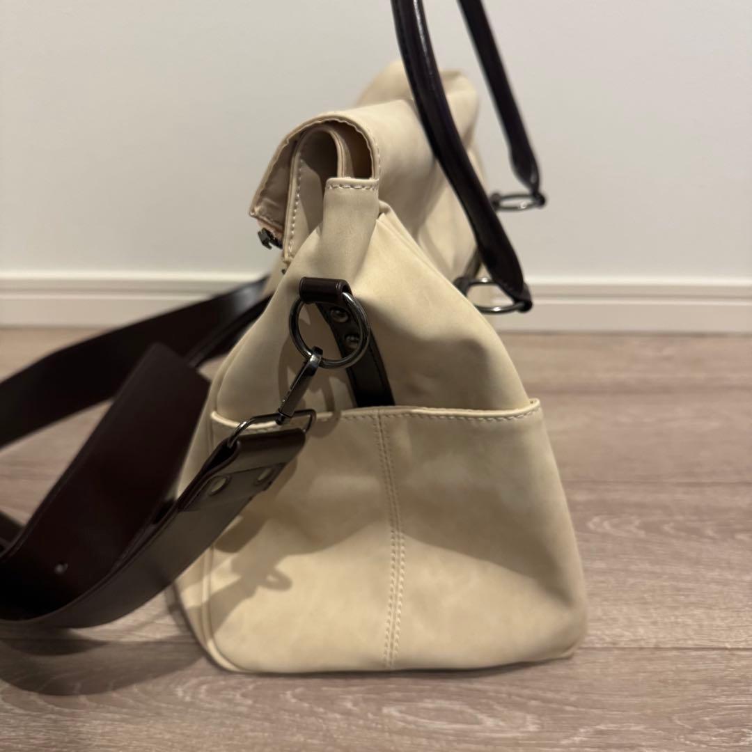 tinajojun ショルダー付き トラベルバッグ　アイボリー