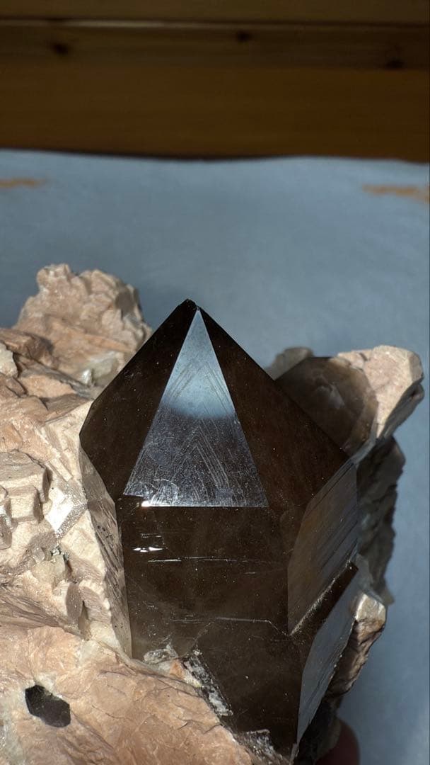 マスタークリスタル 完全天然物 山東省産モリオン ピンクカリ長石 造形美 原石