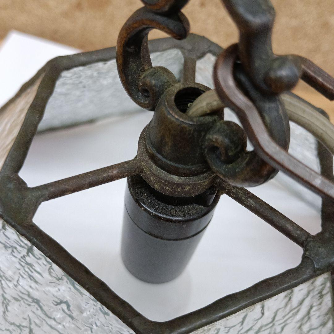 レトロ　ステンドグラス 六角形 ペンダントライト　吊り下げランプ　1灯