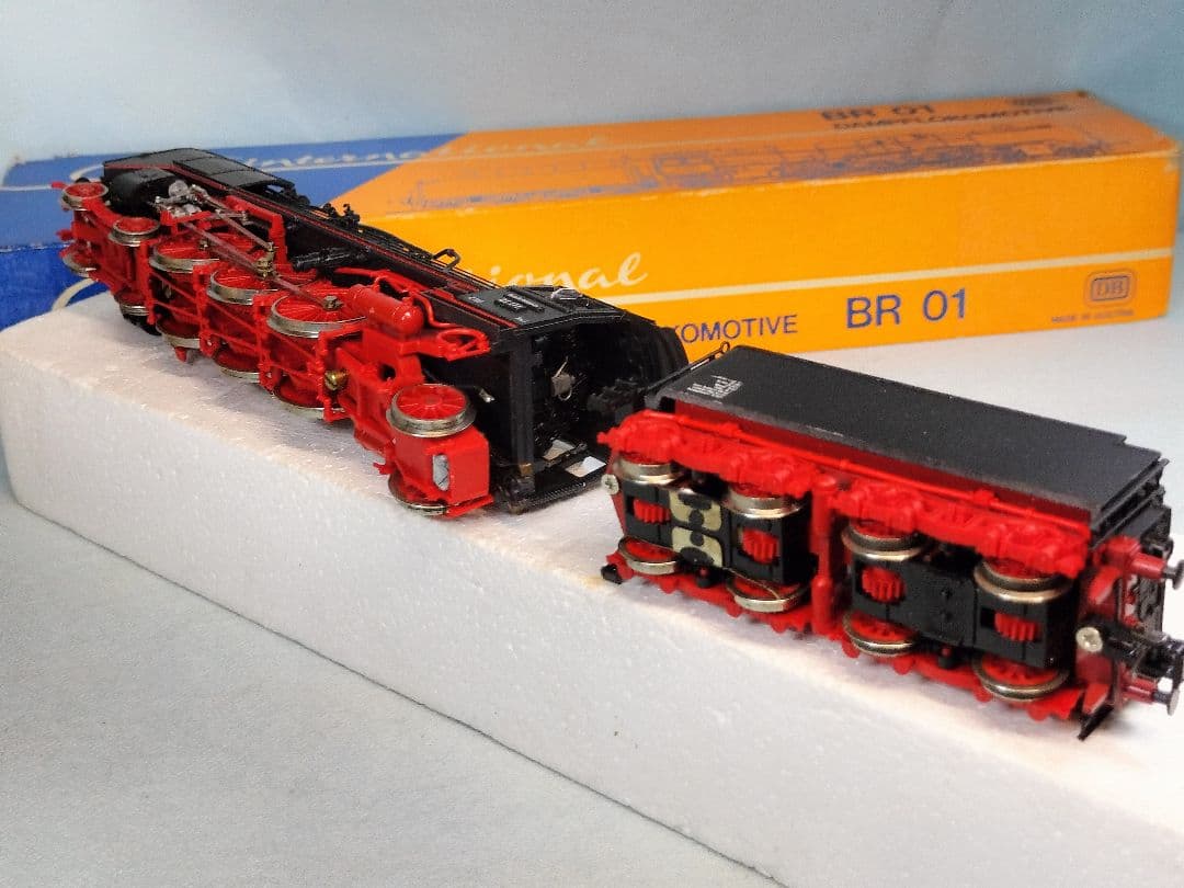 ハ*ナ様 ROCO 04119a BR01　蒸気機関車　HO