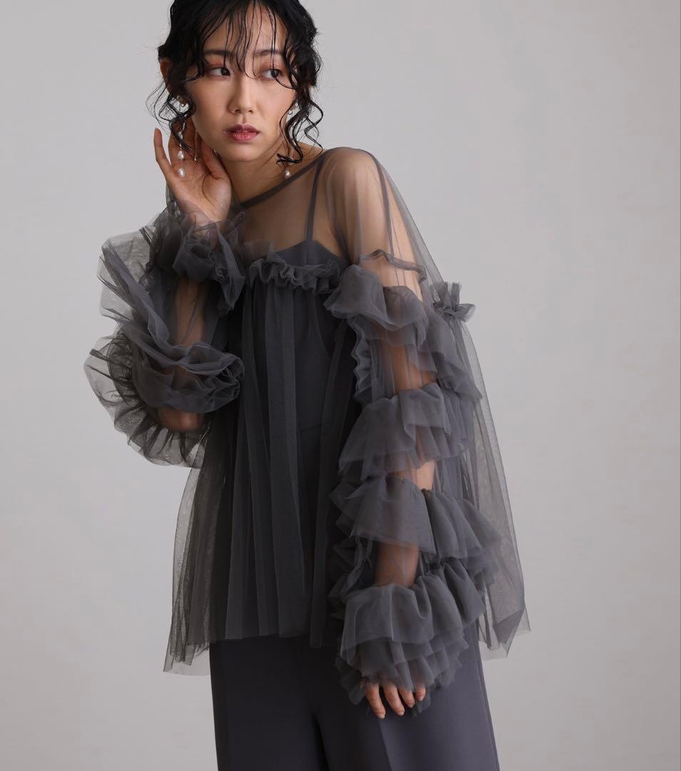 【新品未使用】atlo ギャザーチュールトップスオケージョン結婚式パーティー