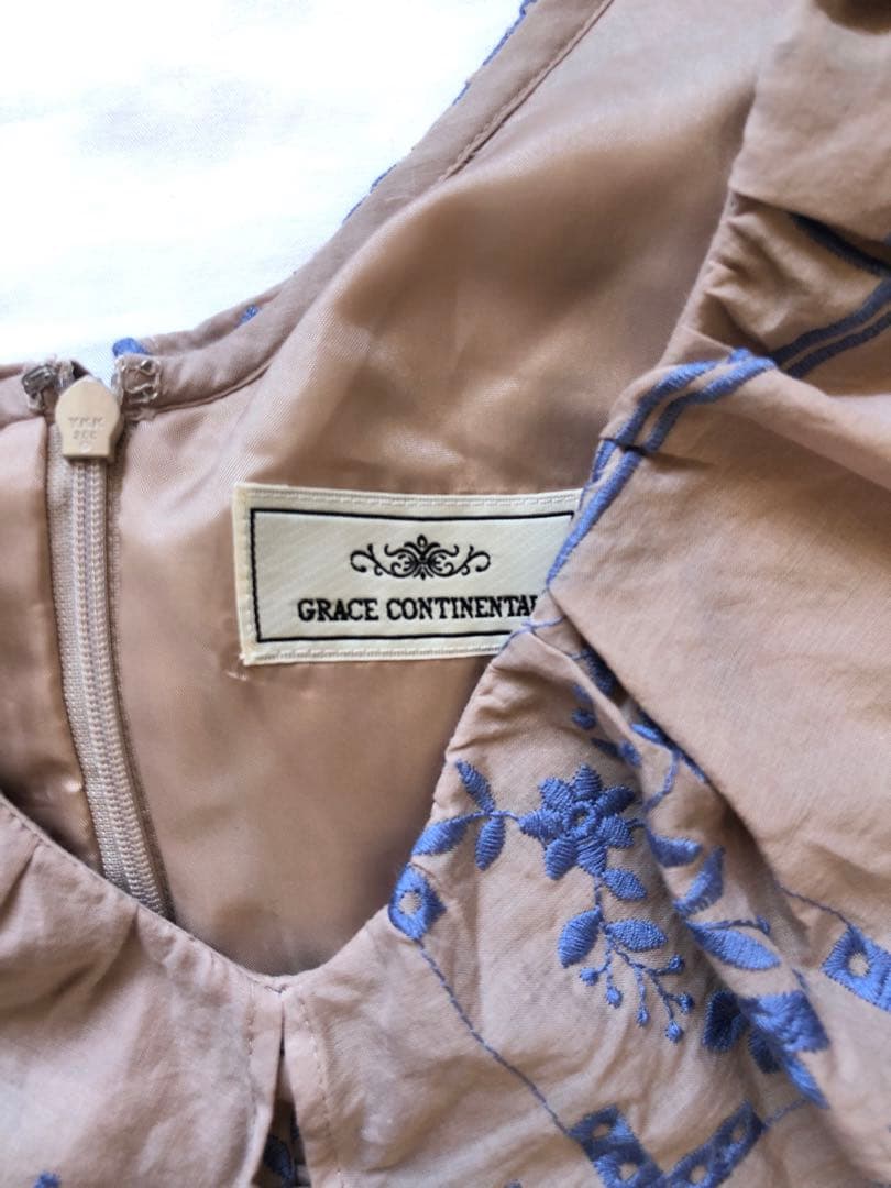 【極美品】グレースコンチネンタル ケープカラー刺繍ワンピース ベルト S