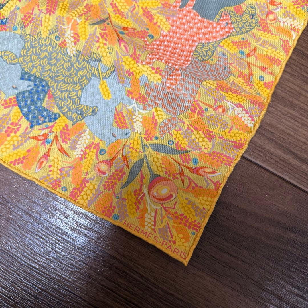 HERMES エルメス スカーフ（カレ45）