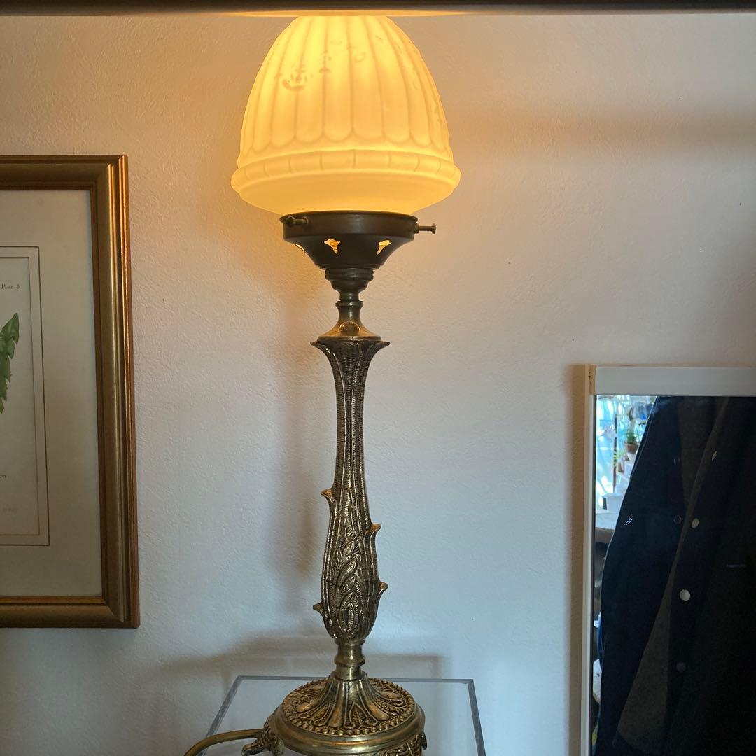 西洋イギリス　アンティーク　卓上ランプ 真鍮製　造作ランプ　豪華