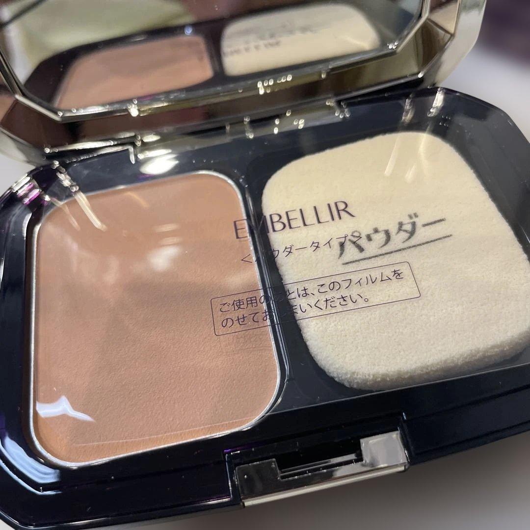 メナード エンベリエ　エッセンスインファンデーション51