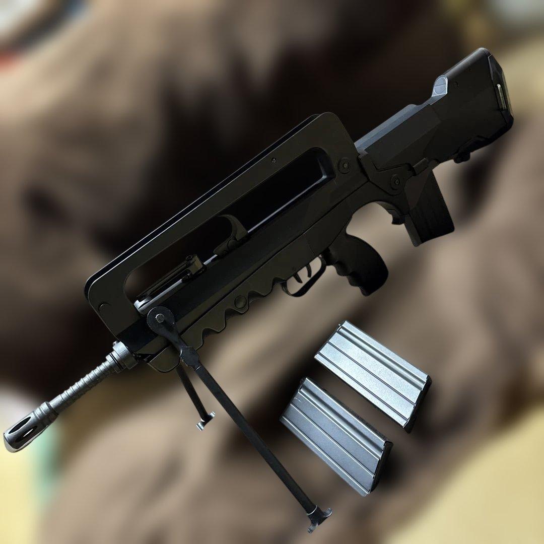 。*様 美品 東京マルイ ファマス 5.56-F1 FAMAS 次世代電動ガン