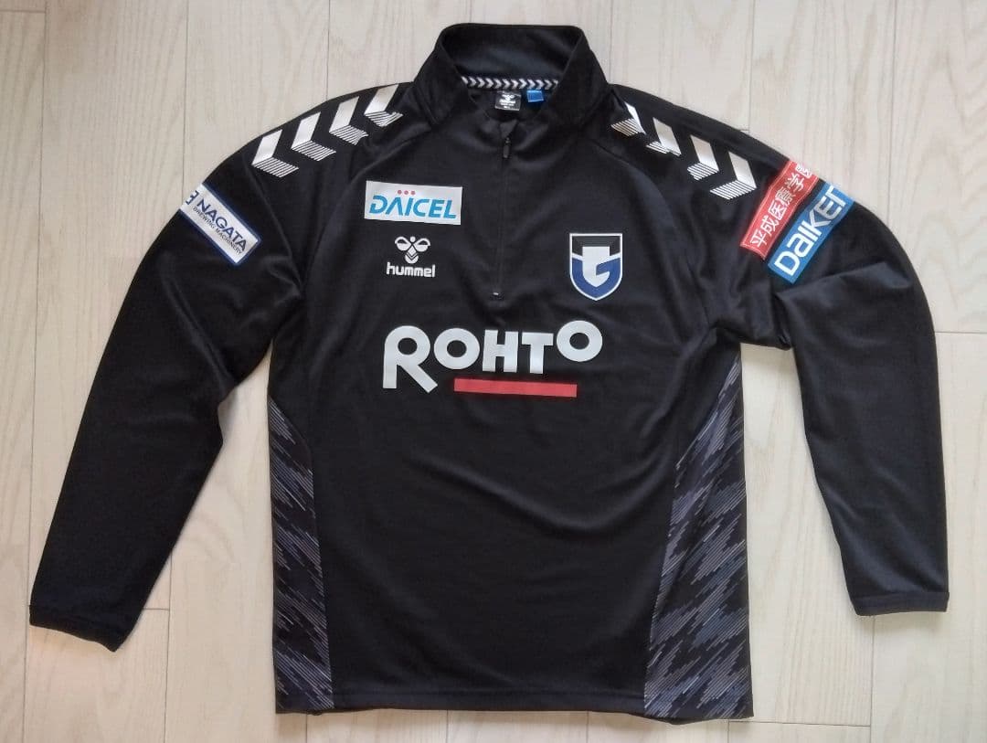 ガンバ大阪 トレーニングウェア ハーフジップ M-L