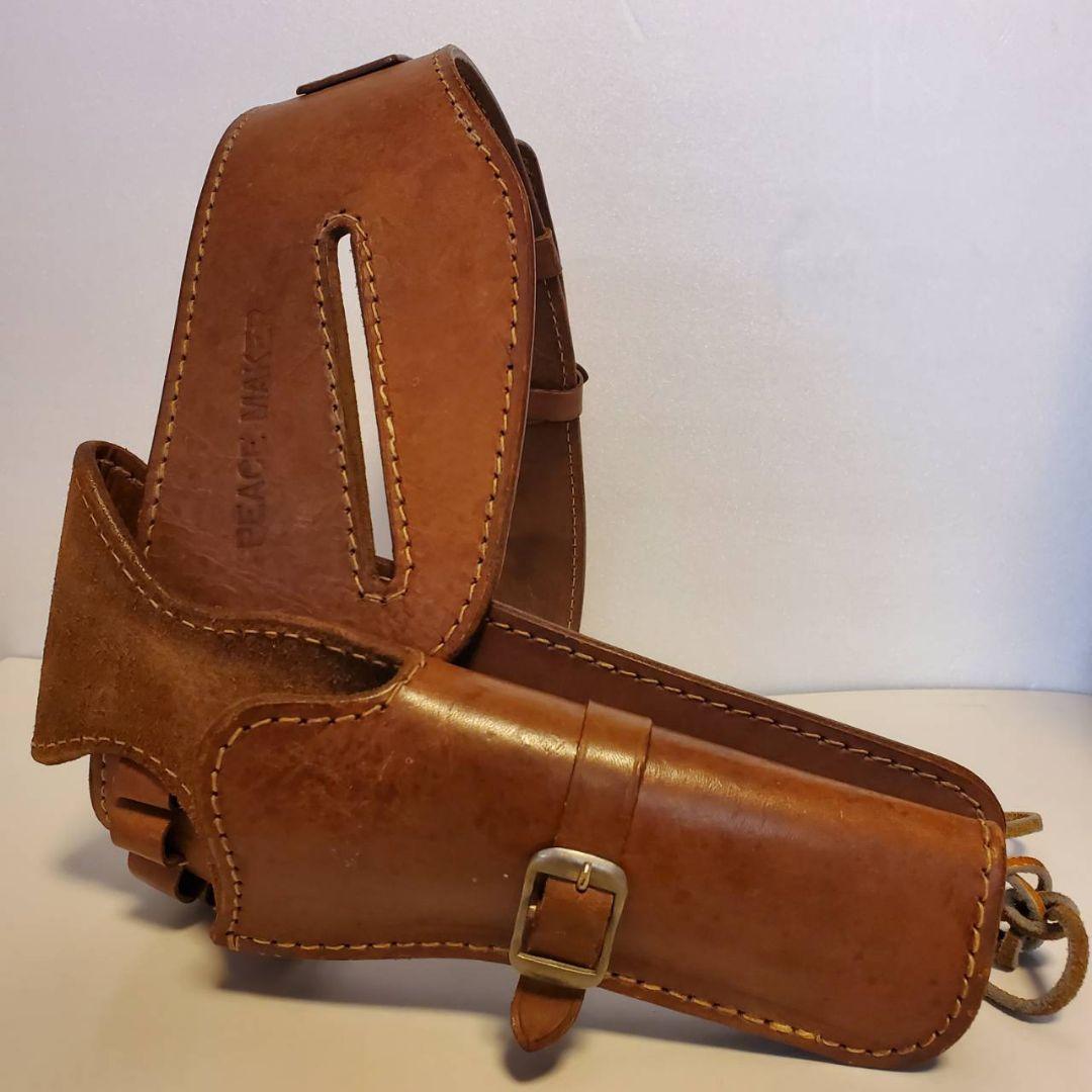 ホルスター、ガンベルト　本革