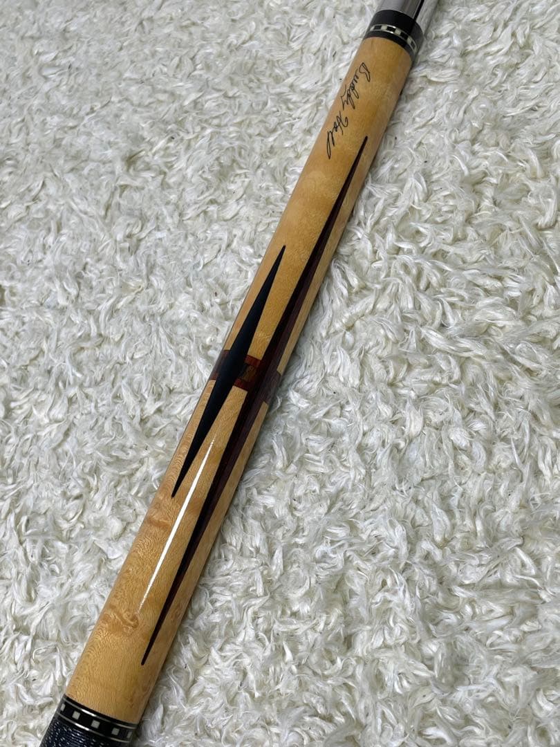 ルカシー Lucasi ビリヤードキュー XVI ハードケース付き