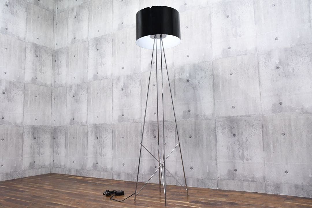 EEK63 展示品 FLOSフロス RAY F2 フロアライト 34万 ブラック