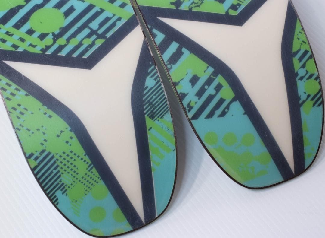 ☆ ATOMIC BLOG110 177㎝ BCツアーBIN パウダースキー板