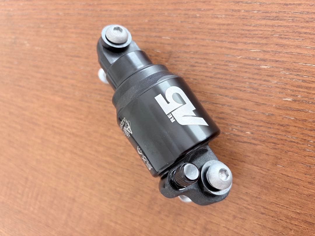 SR SUNTOURサスペンションシートポスト/NCX EXA Formリアサス