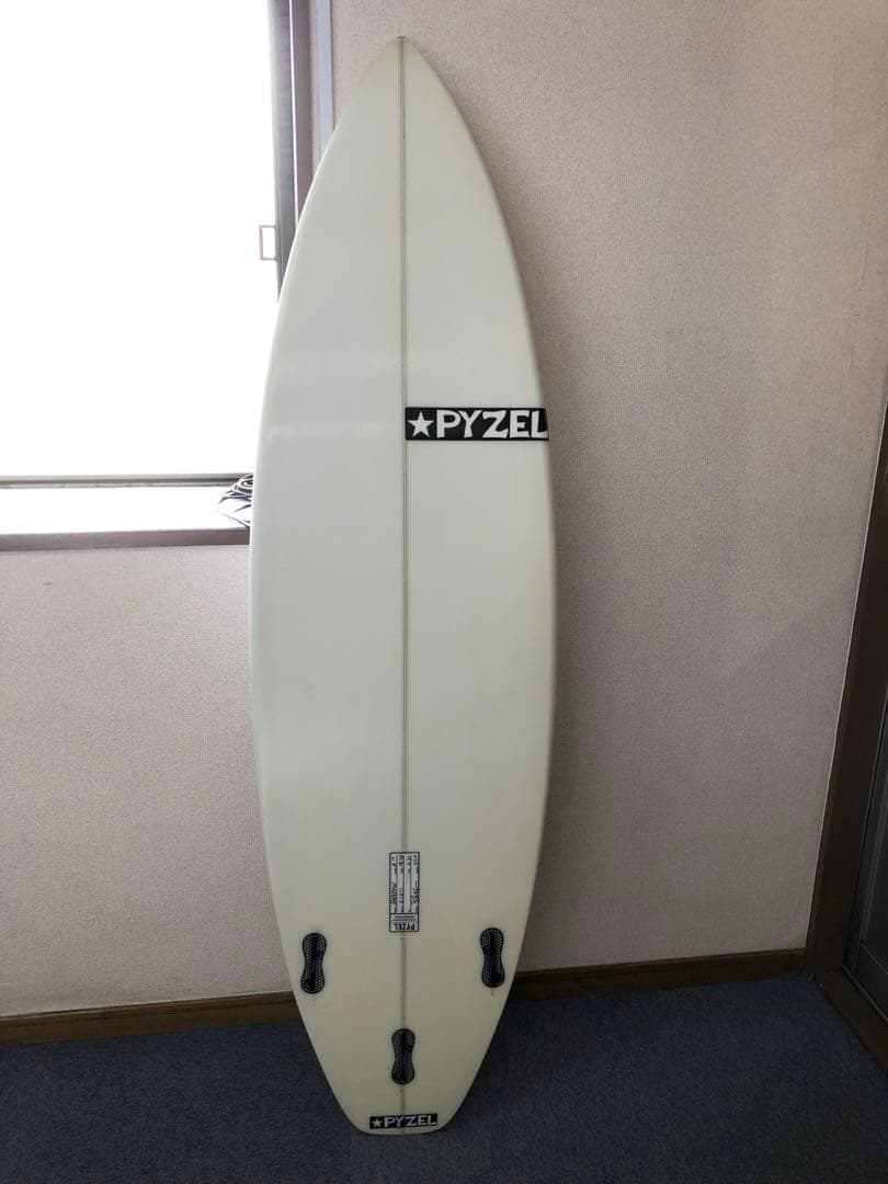 PYZEL パイゼル SHADOW シャドウ フィン・ケース付き！