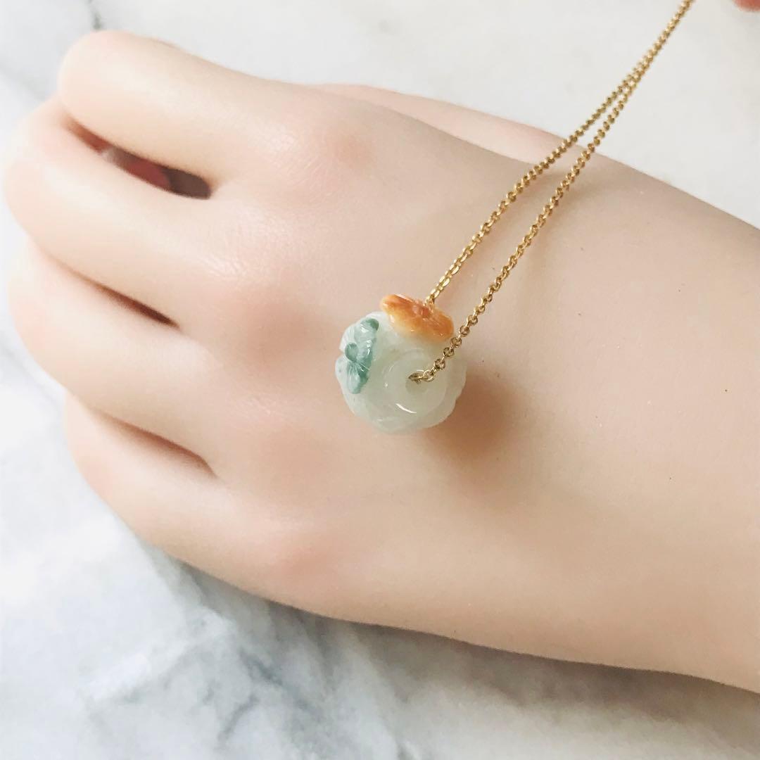 [P229-008］翡翠　ペンダントトップ　ミャンマー産　カービング