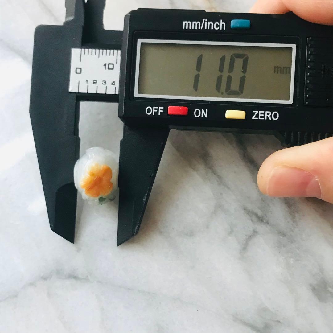 [P229-008］翡翠　ペンダントトップ　ミャンマー産　カービング