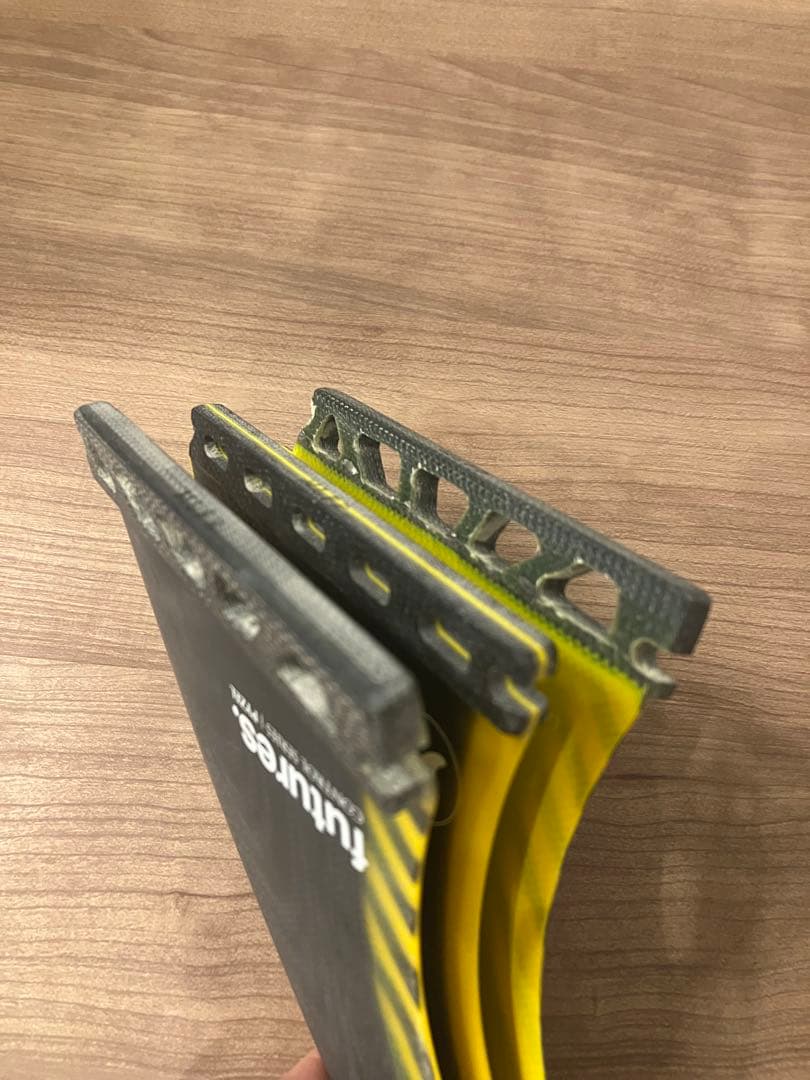 サーフボードフィン 3枚セット イエロー/ブラック パイゼル Lサイズ