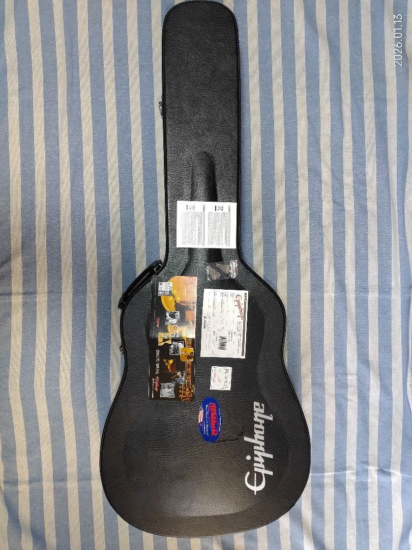 EpiphoneのフルアコES-175殆んど未使用ハードケース付、生産終了品です