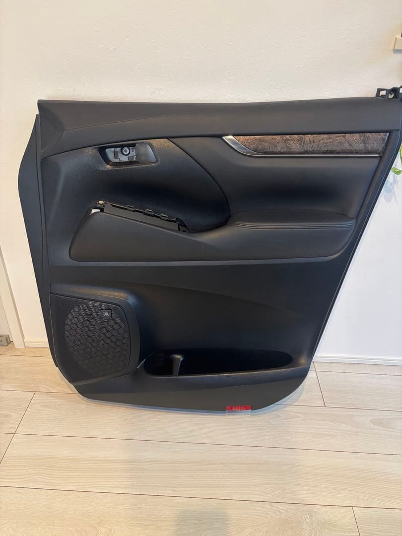 30アルファード　ヴェルファイア純正ドアトリム　JBL 内張り