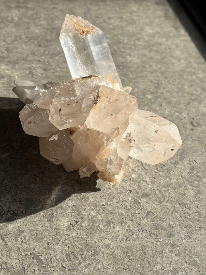 インド　マニカラン産　ピンクサマディクォーツ　クラスター　728g 天然石