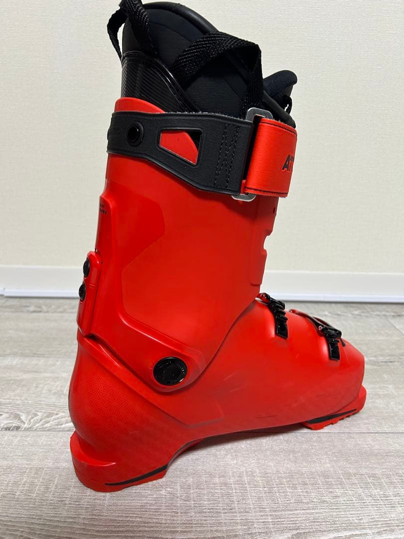 定価50％OFF ATOMIC スキーブーツ 23-24モデル 28-28.5