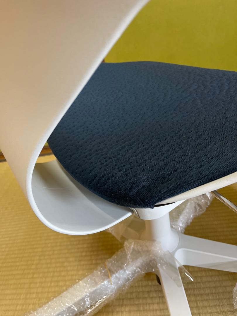 ハーマンミラー　ゼフチェア　Zeph Chair 未使用品