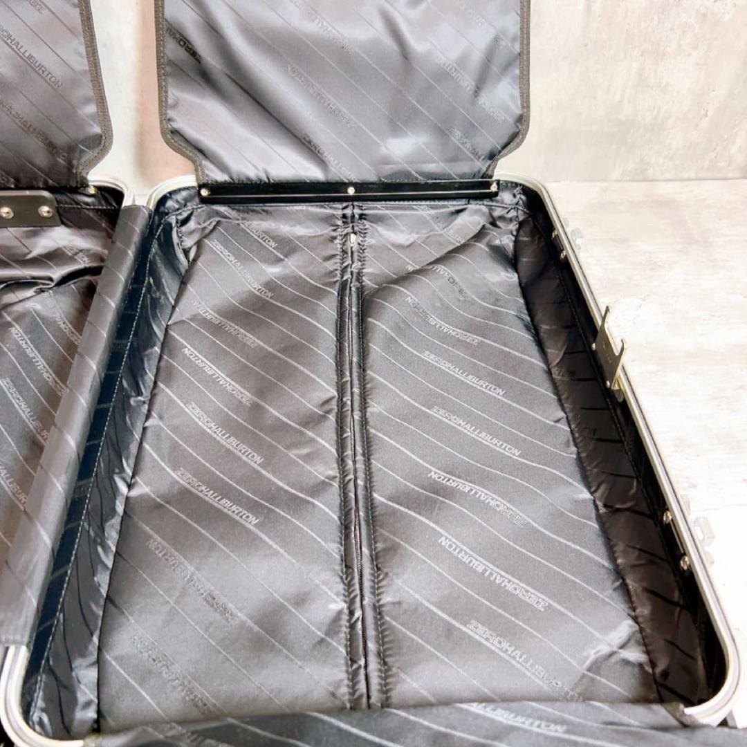 ゼロハリバートン シルバー スーツケース　アルミ　機内持ち込み用　2輪