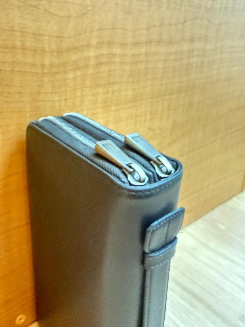 dunhill ガンメタル トラベルポーチ L2F214A