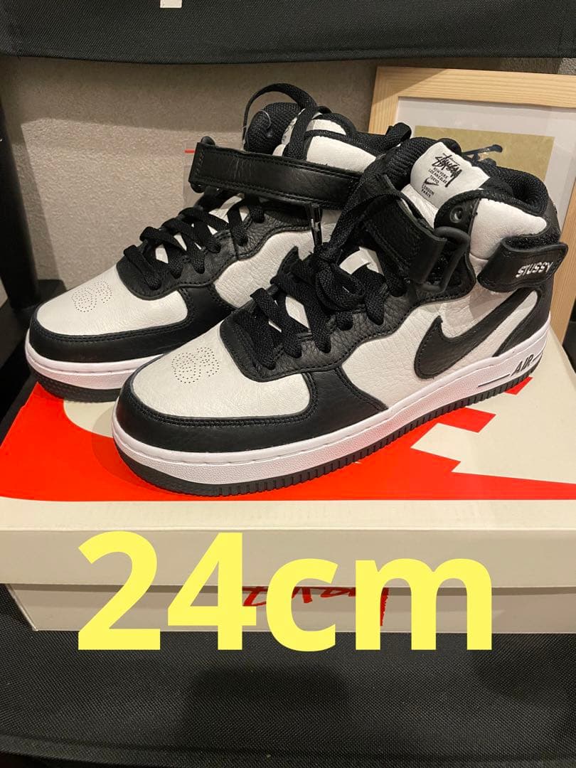 ステューシー × ナイキ エアフォース1 ミッド ブラック アンド ライトボーン