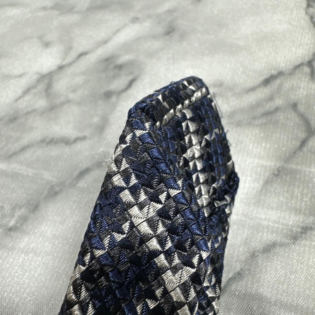 TOM FORD ネイビー チェック柄 シルク100%ネクタイ イタリア製